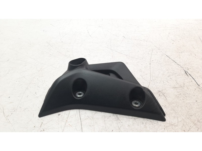 Recambio de moldura para yamaha mt -07 referencia OEM IAM BAT21731  