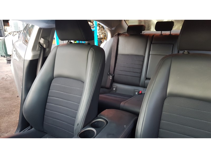 lexus is del año 2014