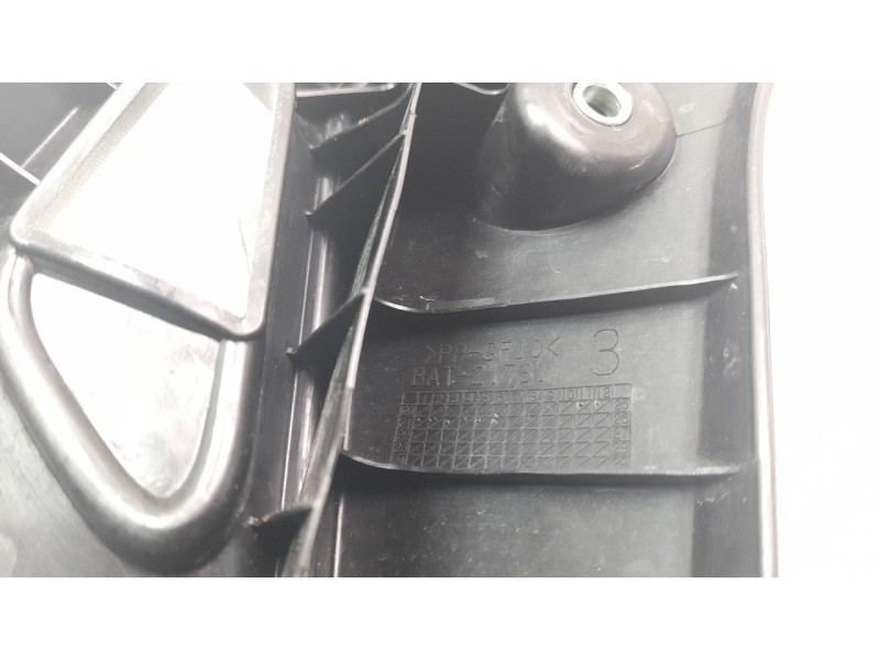 Recambio de moldura para yamaha mt -07 referencia OEM IAM BAT21731  