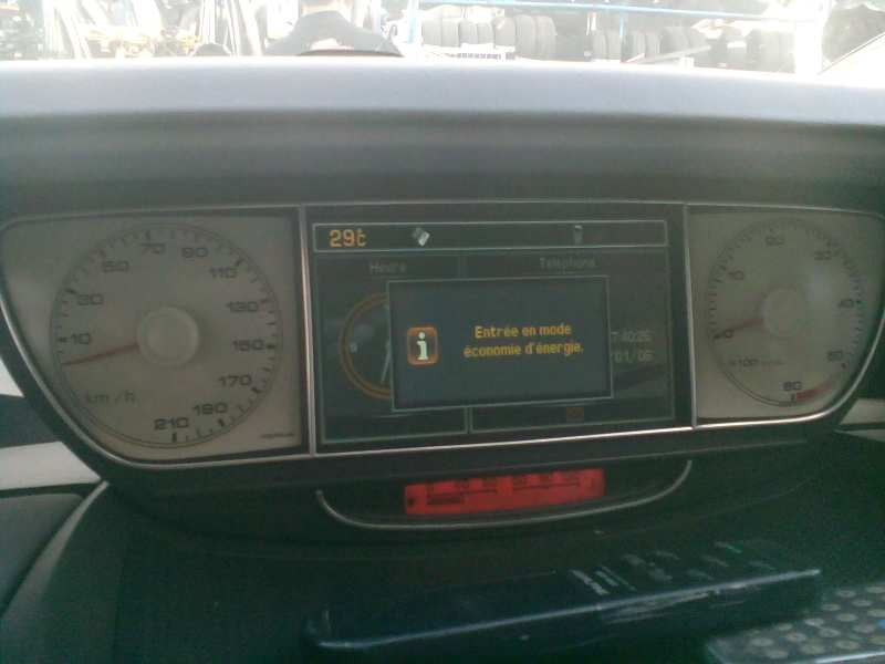 peugeot 807 del año 2005