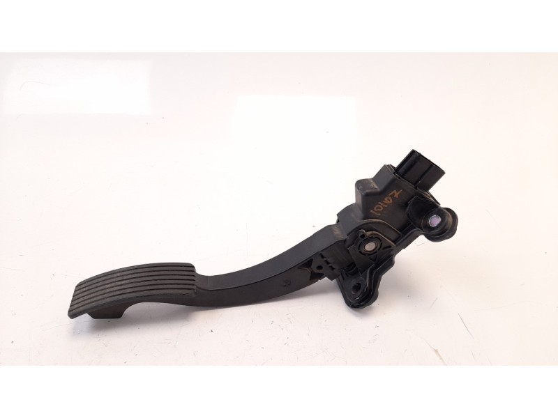 Recambio de potenciometro pedal para citroen c4 aircross seduction 2wd referencia OEM IAM 1600A102  