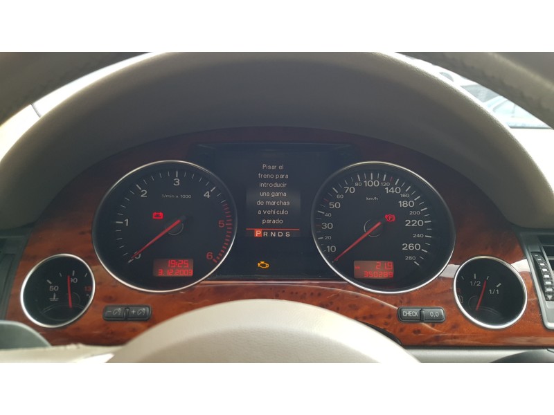 Recambio de cuadro instrumentos para audi a8 (4e2) 3.0 v6 24v tdi referencia OEM IAM 4E0920900F  