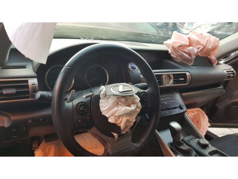 lexus is del año 2014