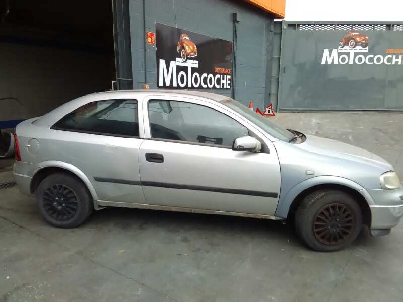 opel astra g berlina del año 1999