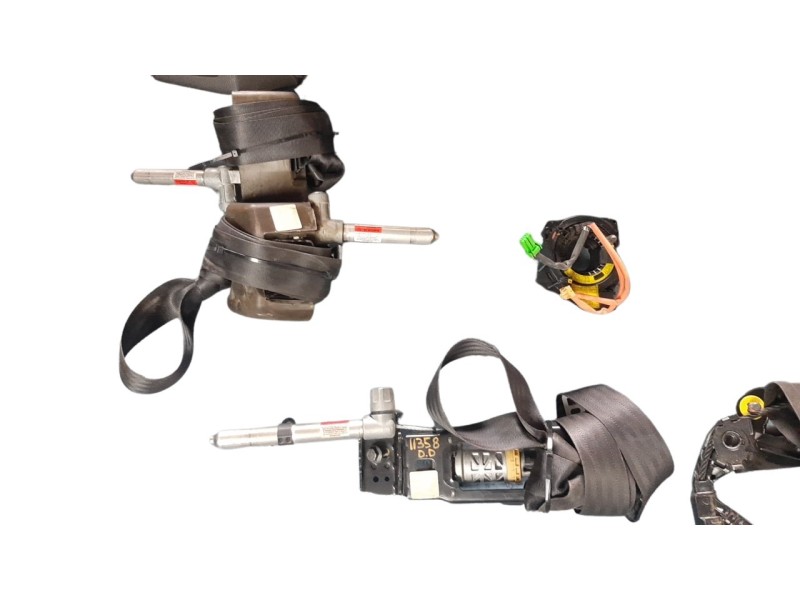 Recambio de kit airbag para volvo v50 familiar 1.6 diesel cat referencia OEM IAM 39889259  