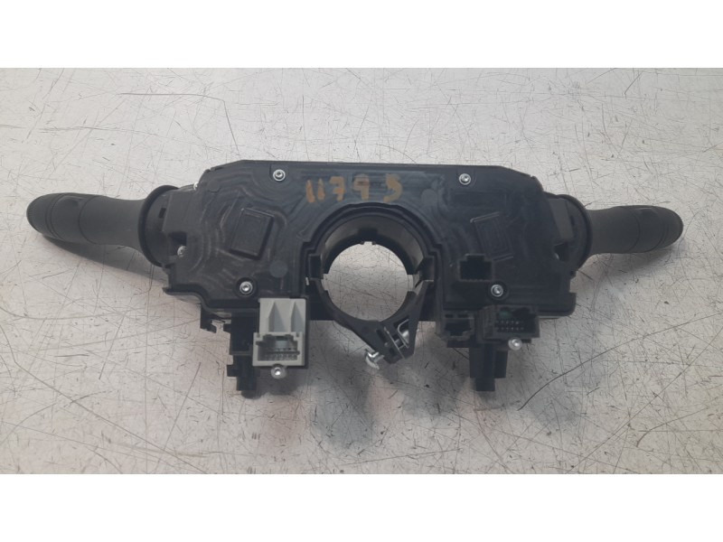 Recambio de mando multifuncion para dacia duster ii anniversary referencia OEM IAM 255672098R  255678207R