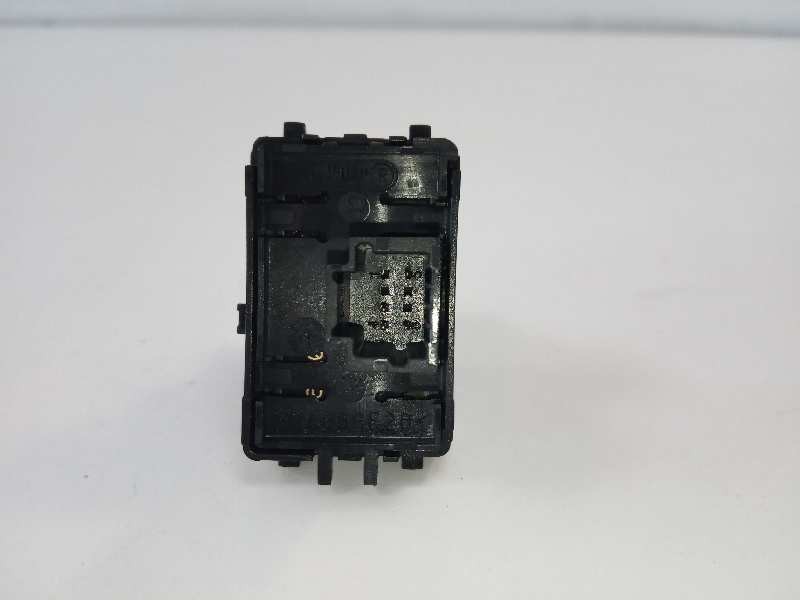 Recambio de mando elevalunas delantero derecho para renault megane iii coupe dynamique referencia OEM IAM   