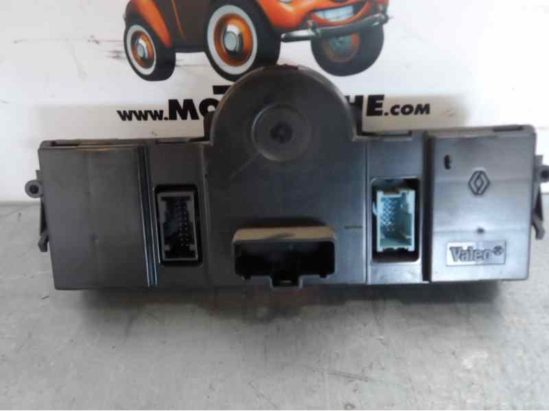 Recambio de mando climatizador para renault scenic ii confort dynamique referencia OEM IAM 8200265572  