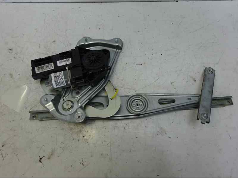 Recambio de elevalunas delantero izquierdo para renault megane iii coupe dynamique referencia OEM IAM 807210002R 106198620 