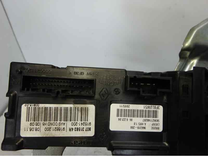 Recambio de elevalunas delantero izquierdo para renault megane iii coupe dynamique referencia OEM IAM 807210002R 106198620 