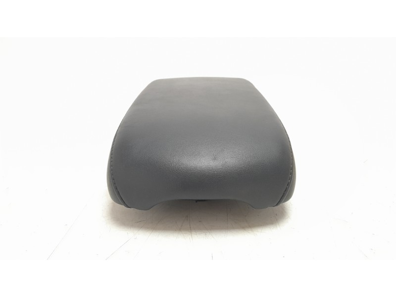 Recambio de apoyabrazos central para toyota rav 4 referencia OEM IAM 5895935010  