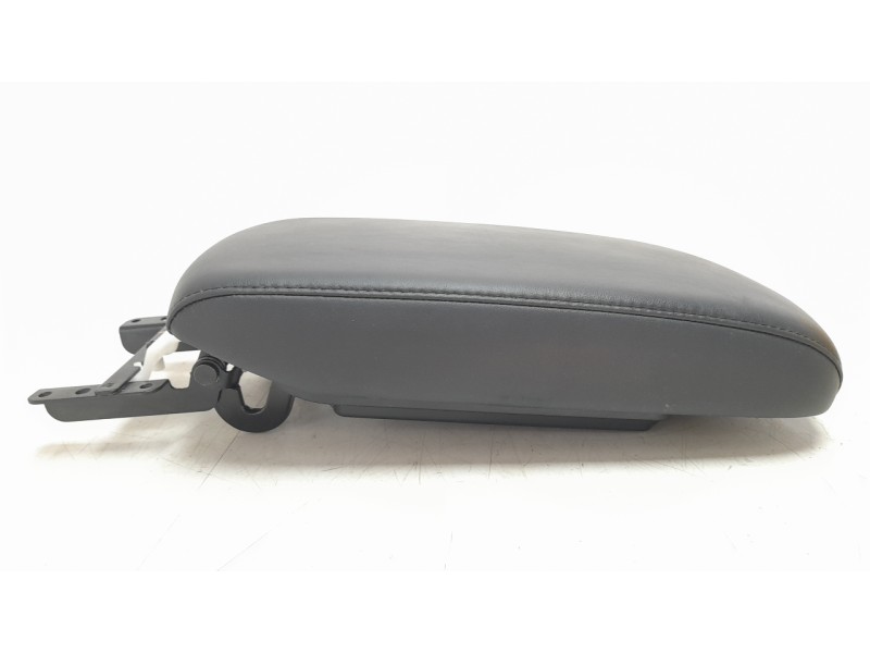 Recambio de apoyabrazos central para toyota rav 4 referencia OEM IAM 5895935010  