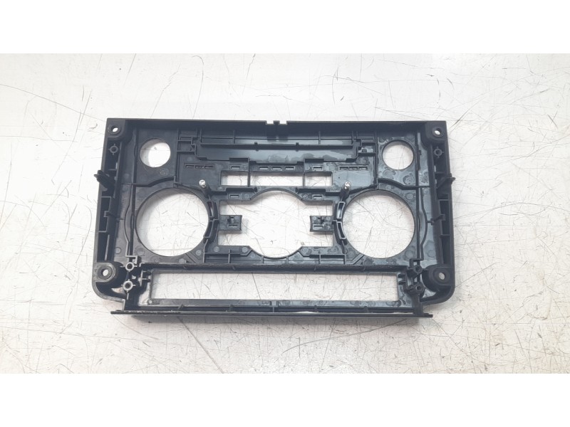 Recambio de moldura para land rover discovery sport 2.0 td4 cat referencia OEM IAM   