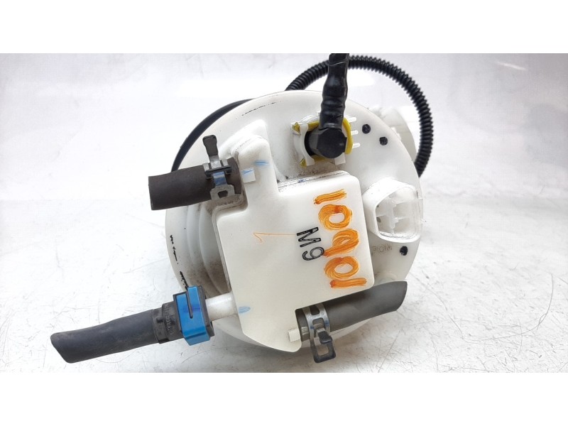 Recambio de bomba combustible para toyota rav 4 referencia OEM IAM 7770442080  