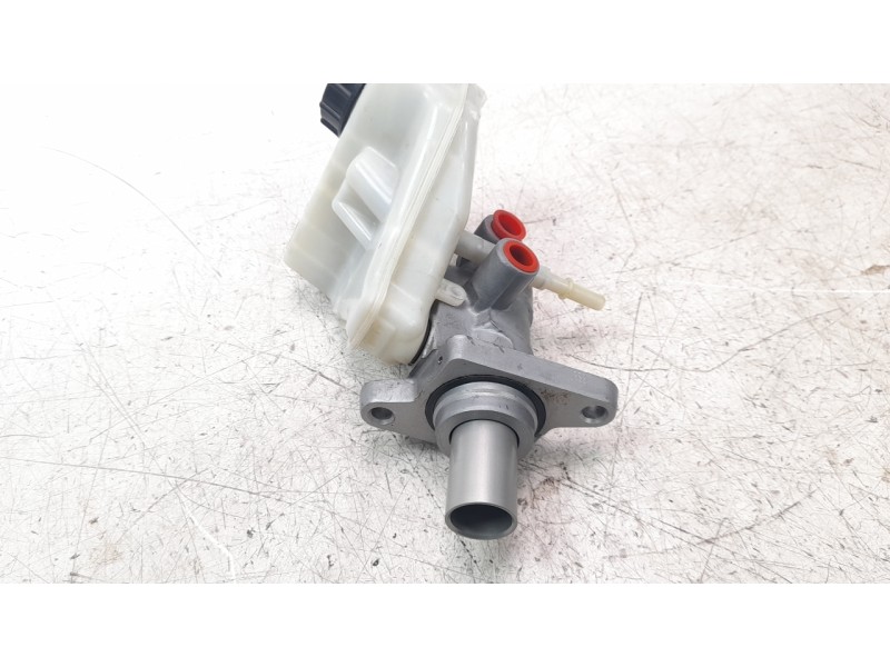 Recambio de bomba freno para land rover evoque 2.2 sd4 cat referencia OEM IAM 03350885571  