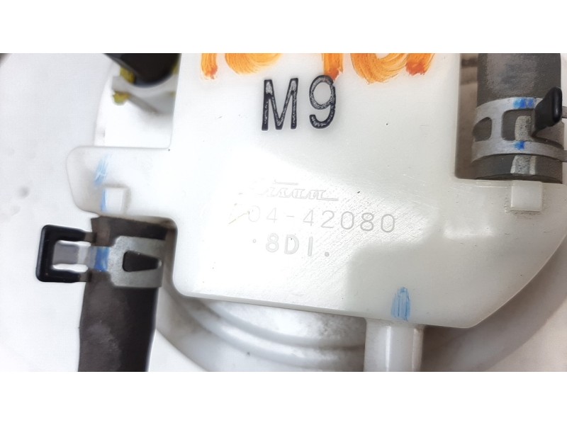 Recambio de bomba combustible para toyota rav 4 referencia OEM IAM 7770442080  