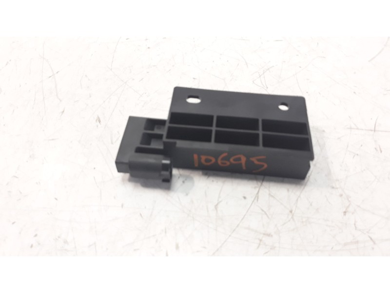 Recambio de antena para jeep renegade 1.6 m-jet cat referencia OEM IAM 2840864100300 032AA03821 