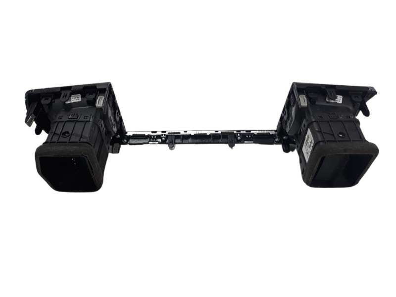 Recambio de rejilla aireadora para kia rio (yb) 1.2 cat referencia OEM IAM 84740H8000  