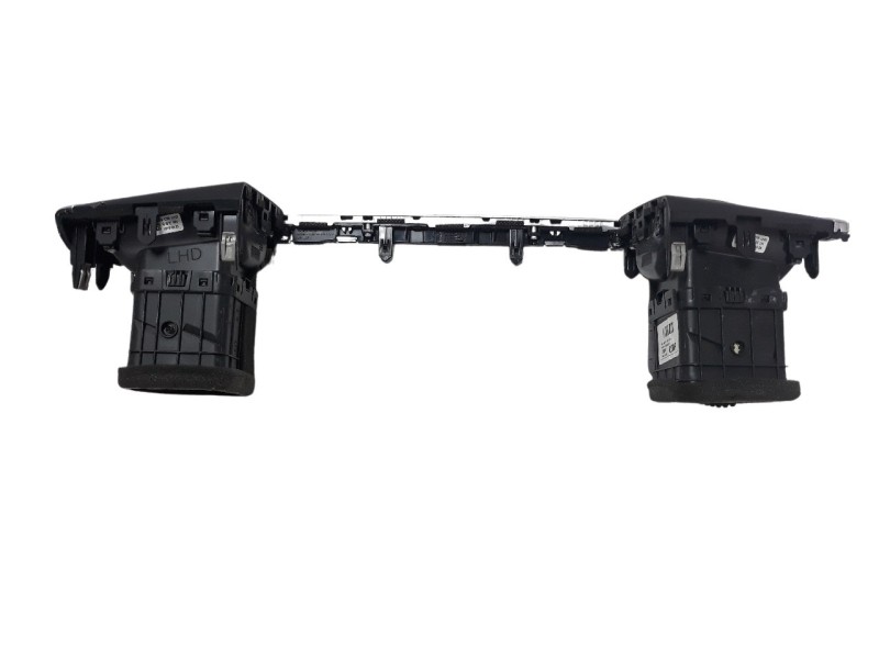 Recambio de rejilla aireadora para kia rio (yb) 1.2 cat referencia OEM IAM 84740H8000  