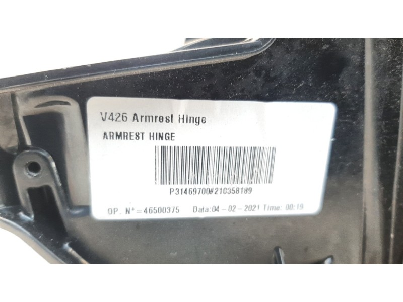 Recambio de apoyabrazos central para volvo v60 familiar 2.0 diesel cat referencia OEM IAM 31469700  