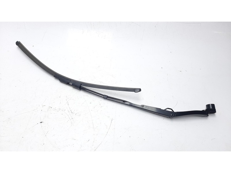 Recambio de brazo limpia delantero izquierdo para mazda 3 berlina (bp) referencia OEM IAM BCKA67321  