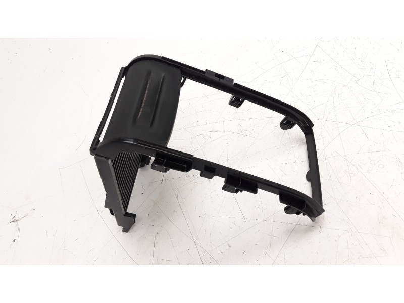 Recambio de moldura para peugeot 2008 (--.2013) 1.2 12v e-thp referencia OEM IAM 9678251577  