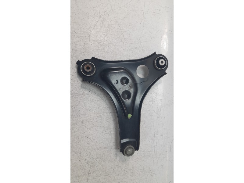 Recambio de brazo suspension inferior delantero izquierdo para smart fortwo coupe referencia OEM IAM A4533302900  