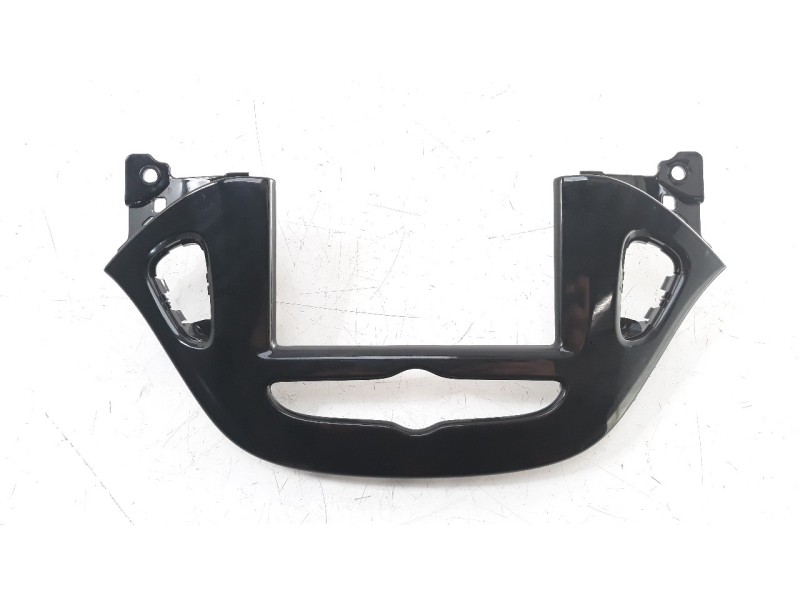 Recambio de moldura para opel corsa e gsi referencia OEM IAM 39050456  