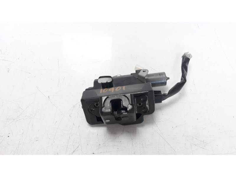 Recambio de cerradura maletero / porton para toyota rav 4 referencia OEM IAM 6935042060  