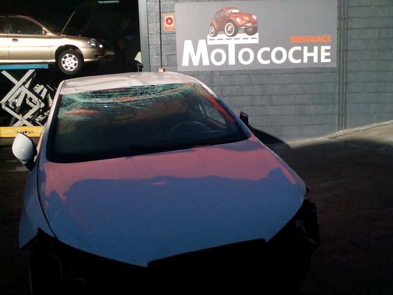 seat ibiza (6j5) del año 2011