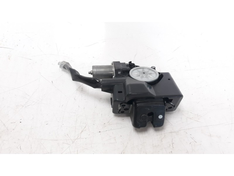 Recambio de cerradura maletero / porton para toyota rav 4 referencia OEM IAM 6935042060  