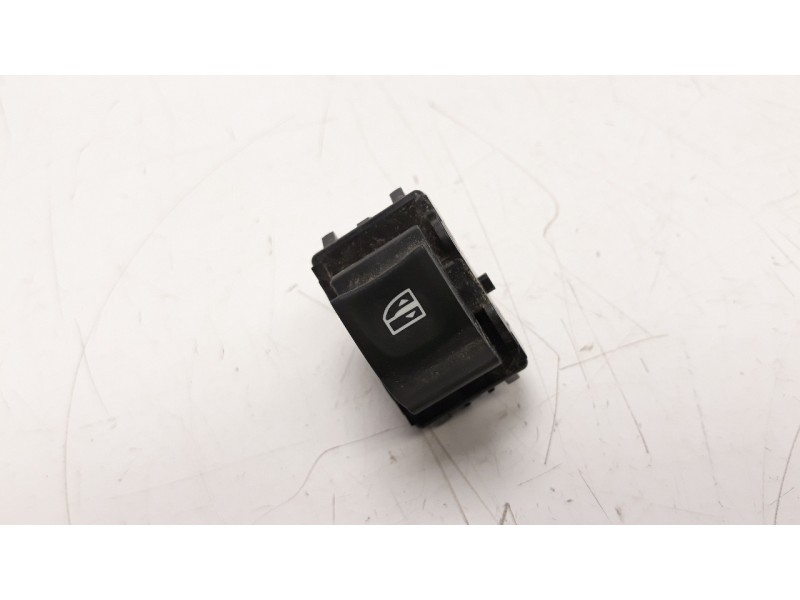 Recambio de mando elevalunas delantero derecho para renault megane iv berlina 5p 1.5 dci diesel fap energy referencia OEM IAM 25