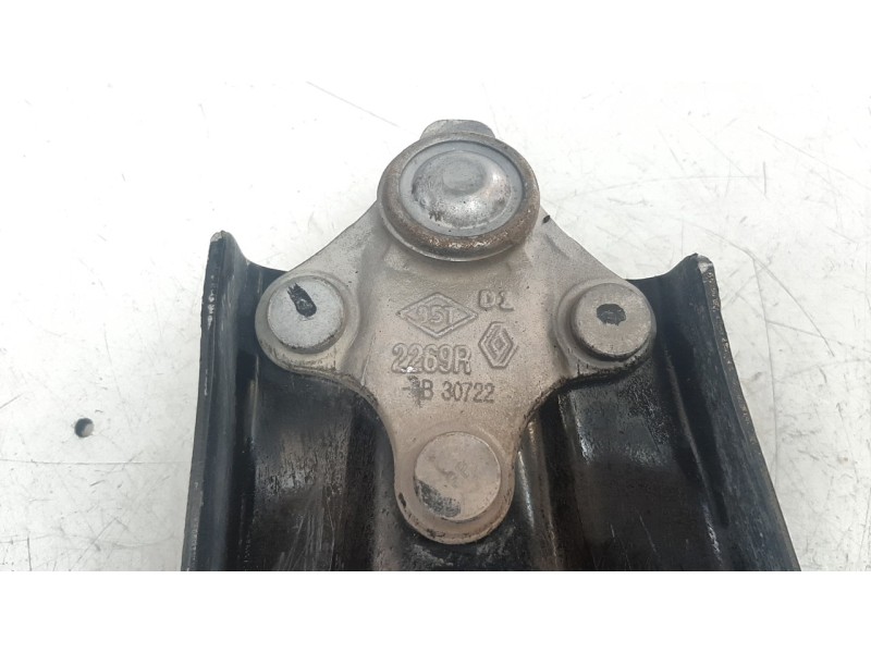 Recambio de brazo suspension delantero izquierdo para dacia duster ii anniversary referencia OEM IAM 545055413R  