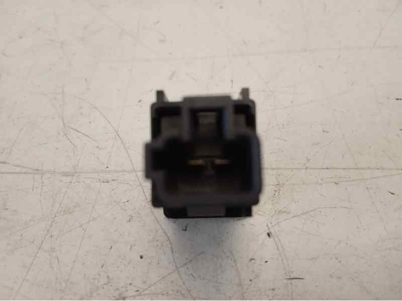 Recambio de interruptor para toyota auris 1.2 16v turbo cat referencia OEM IAM   