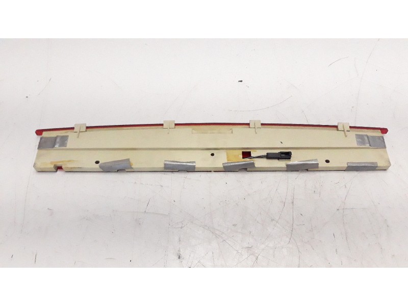 Recambio de luz central de freno para audi a8 (4e2) 3.0 v6 24v tdi referencia OEM IAM 4E0945097  