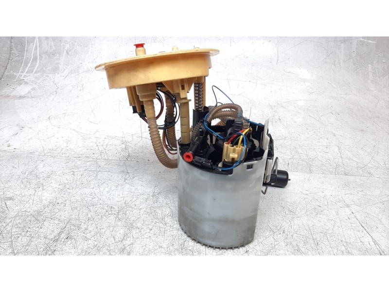 Recambio de bomba combustible para volvo v60 familiar 2.0 diesel cat referencia OEM IAM 31478635  