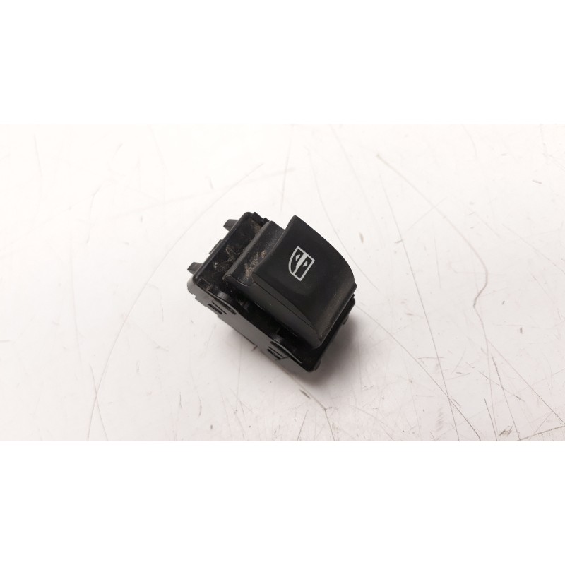 Recambio de mando elevalunas trasero derecho para renault megane iv berlina 5p 1.5 dci diesel fap energy referencia OEM IAM 2542