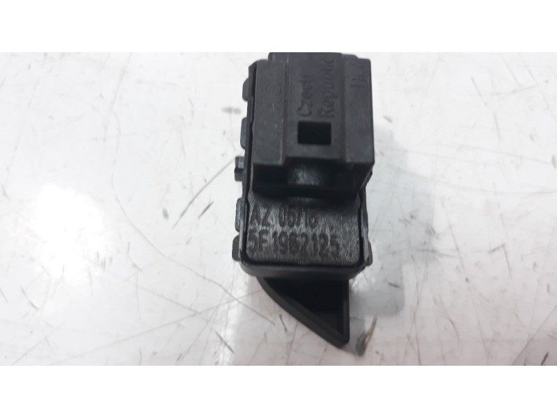Recambio de interruptor para seat leon (5f1) 1.2 tsi referencia OEM IAM 5F1962125  
