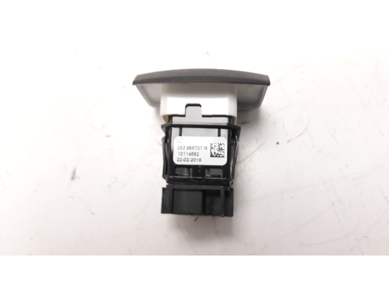 Recambio de interruptor para renault megane iv berlina 5p 1.5 dci diesel fap energy referencia OEM IAM 283956707R  