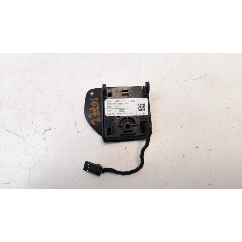 Recambio de mando volante para audi a5 coupe (8t) 2.7 v6 24v tdi referencia OEM IAM 4E0951527L 4E0951527K 