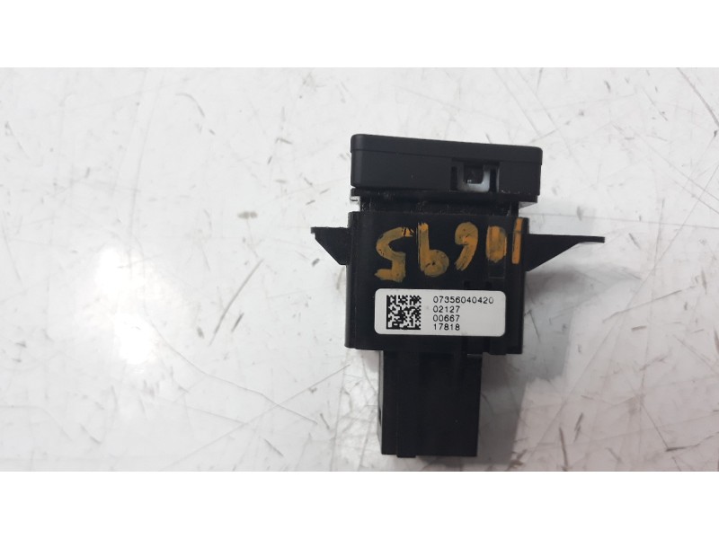 Recambio de interruptor para jeep renegade 1.6 m-jet cat referencia OEM IAM 07356040420  