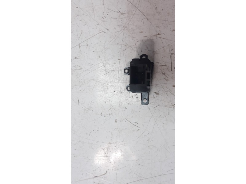 Recambio de interruptor para jeep renegade 1.6 m-jet cat referencia OEM IAM 07356040420  