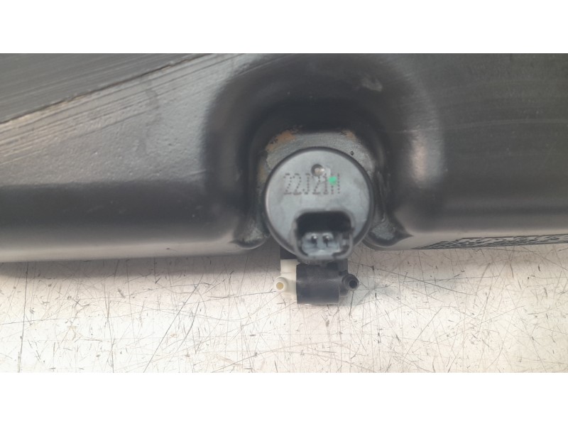 Recambio de deposito limpia para dacia duster ii anniversary referencia OEM IAM 289101168R  