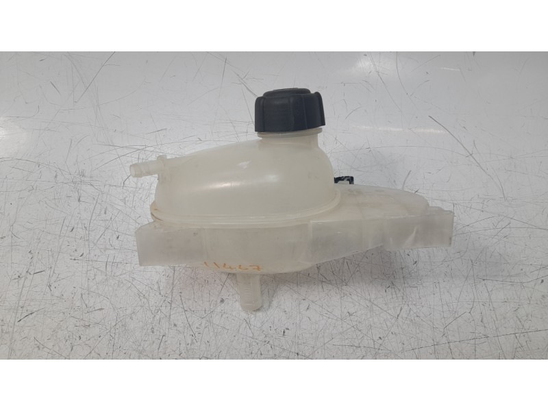 Recambio de deposito expansion para smart fortwo coupe referencia OEM IAM A4535000049  