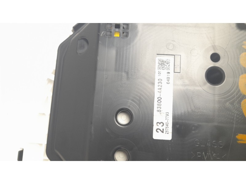 Recambio de cuadro instrumentos para toyota rav 4 referencia OEM IAM 838004A230  