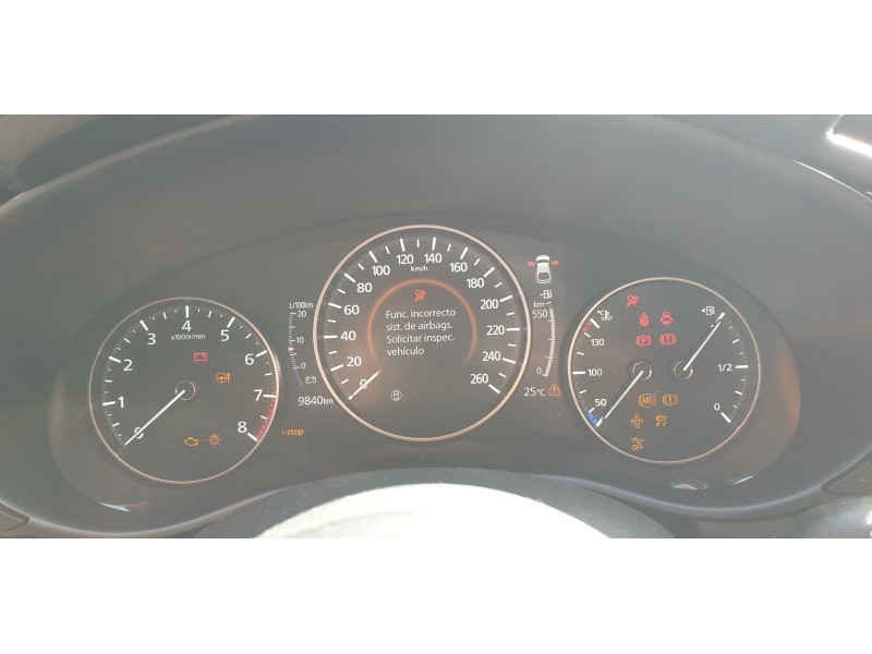 Recambio de cuadro instrumentos para mazda 3 berlina (bp) referencia OEM IAM DFR755430A  