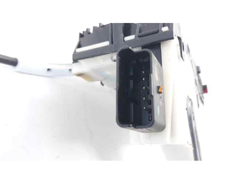 Recambio de cerradura puerta trasera izquierda para peugeot 208 referencia OEM IAM 9688080880  