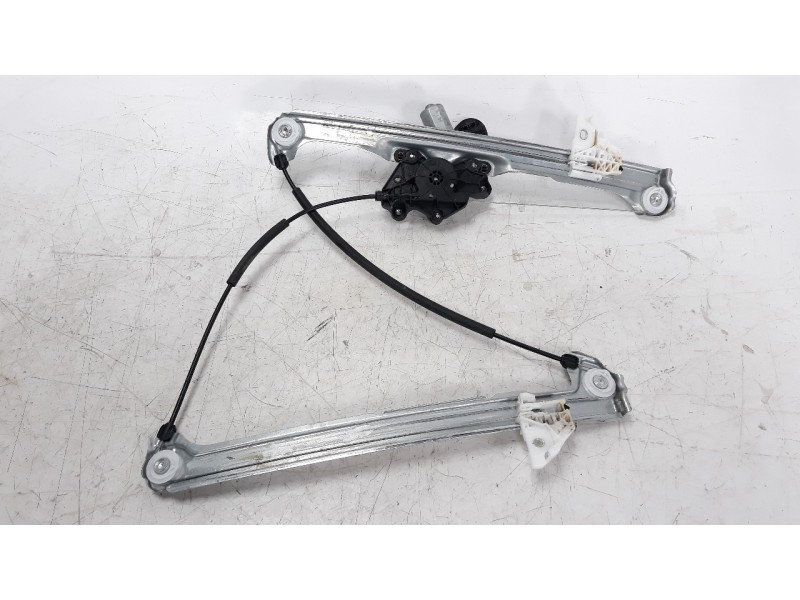 Recambio de elevalunas delantero derecho para mazda 3 berlina (bp) referencia OEM IAM BCJH5858X  