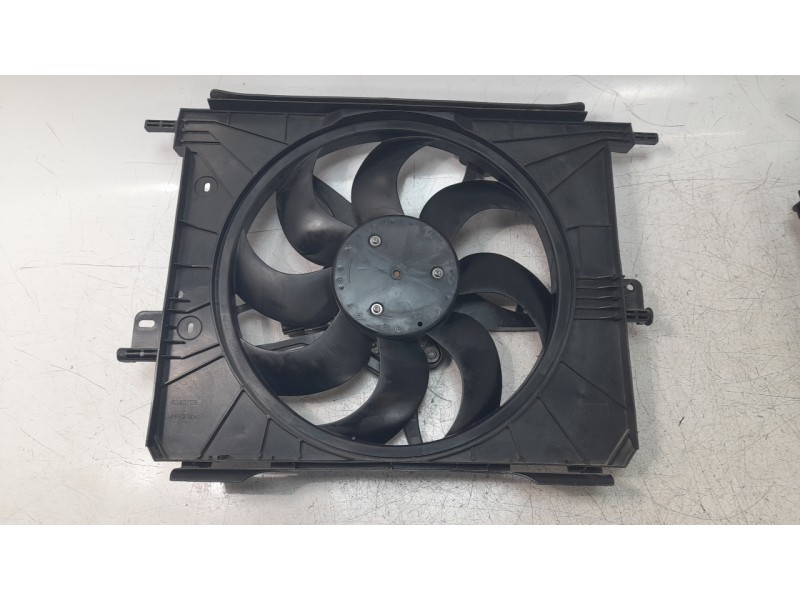 Recambio de electroventilador para smart fortwo coupe referencia OEM IAM 4539066501  