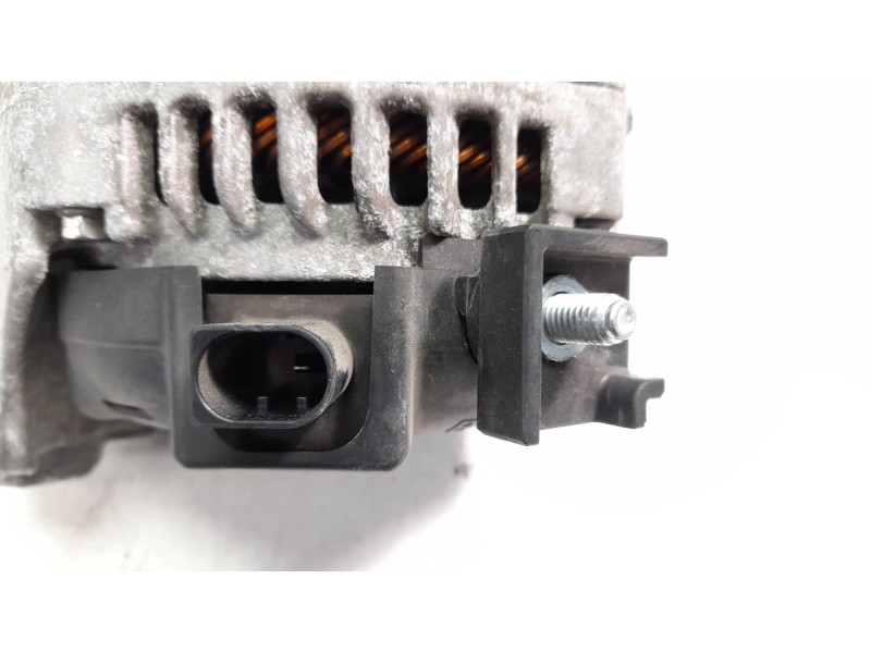Recambio de alternador para mini clubman (f54) cooper d referencia OEM IAM 1042118181 ALF830504 